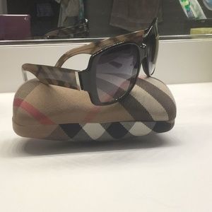 Authentic Black Burberry Sunglasses with case